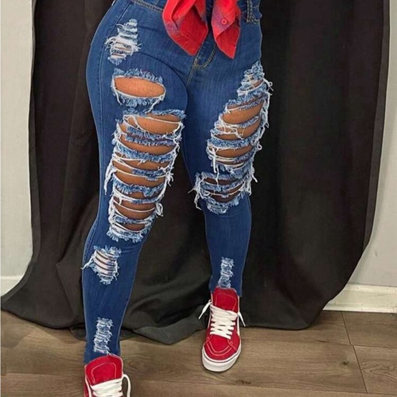 Distressed Slim Fit Skinny Jeans - Picture 4 of 6